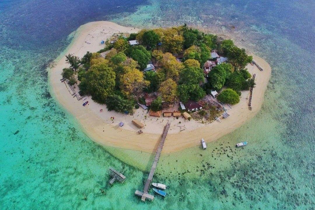 Pulau Samalona yang eksotis
