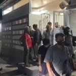 Penggerebekan Judi Sabung Ayam di Kota Makassar